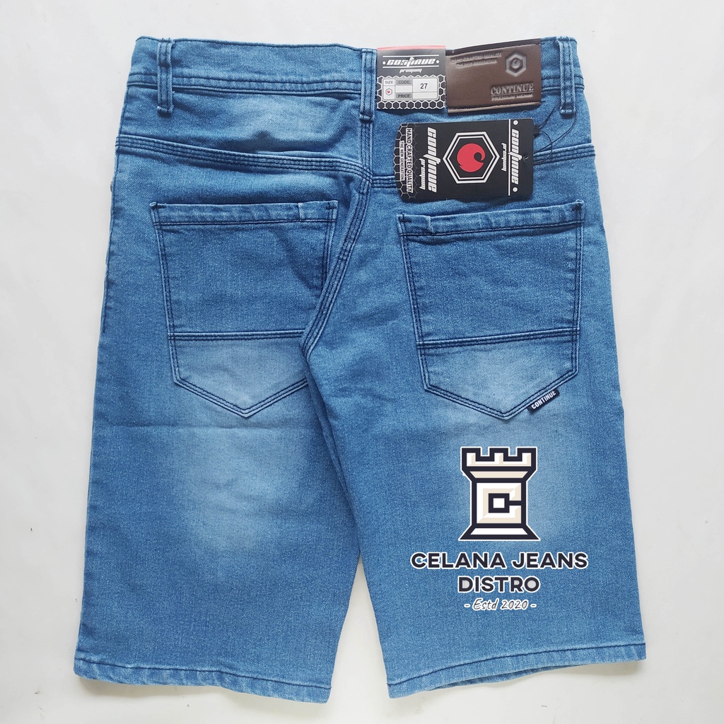 Celana Jeans Pendek Biru Muda Pria Distro Continue