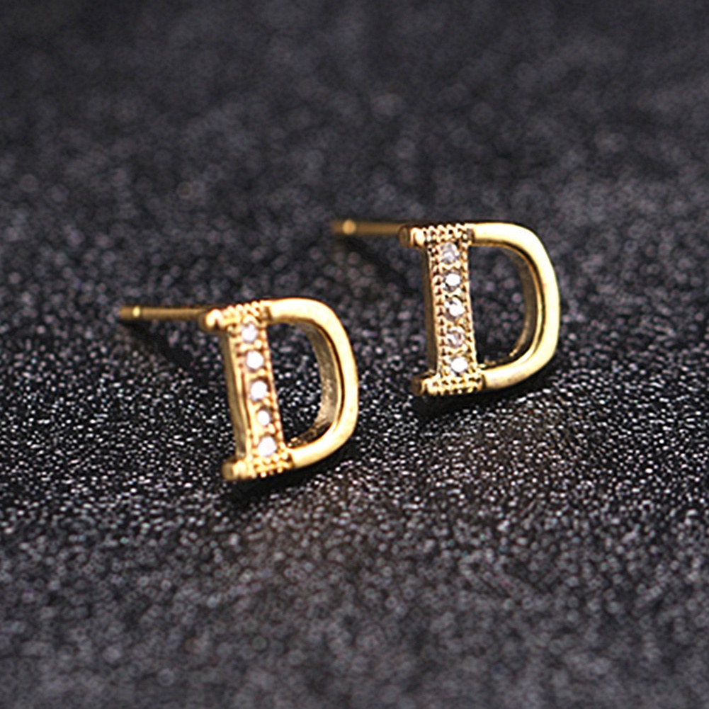 Hu Hu Hu Hu Hu Alat Bantu Pasang Kacamata♡ Anting Stud Bentuk 26 Huruf Aksen Berlian Imitasi Untuk Wanita