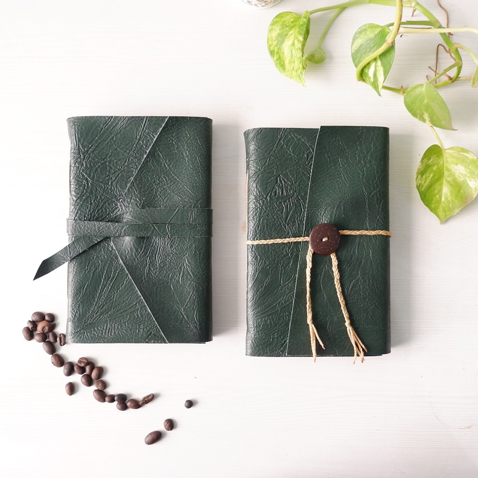 

Buku Catatan Klasik MMP Warna Hijau (Green)