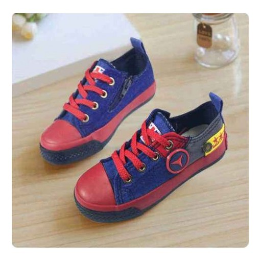 sepatu anak model sneakers Tali Merah