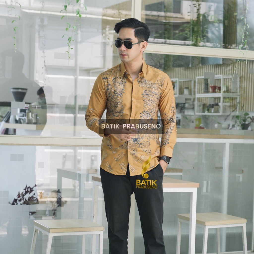 Batik Prabuseno - UDARATI KUNING Kemeja Batik Pria Lengan Panjang Slim Fit