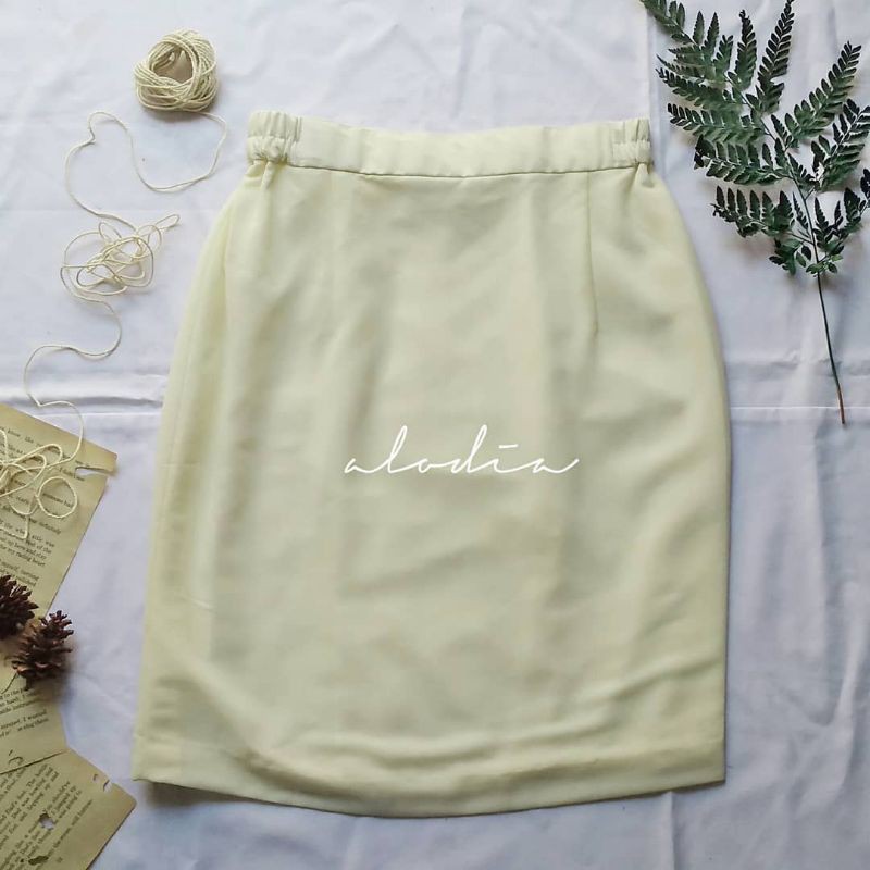 ROK KANTOR KERJA KULIAH WANITA / ROK VINTAGE KOREA KASUAL KEKINIAN PENDEK / ROK PUTIH POLOS MURAH