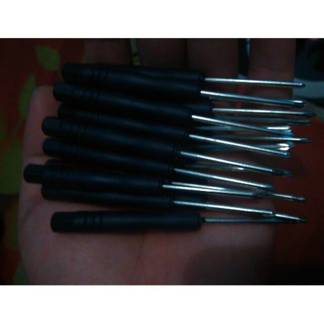 Obeng kecil kembang / plus (+) isi 7 pcs