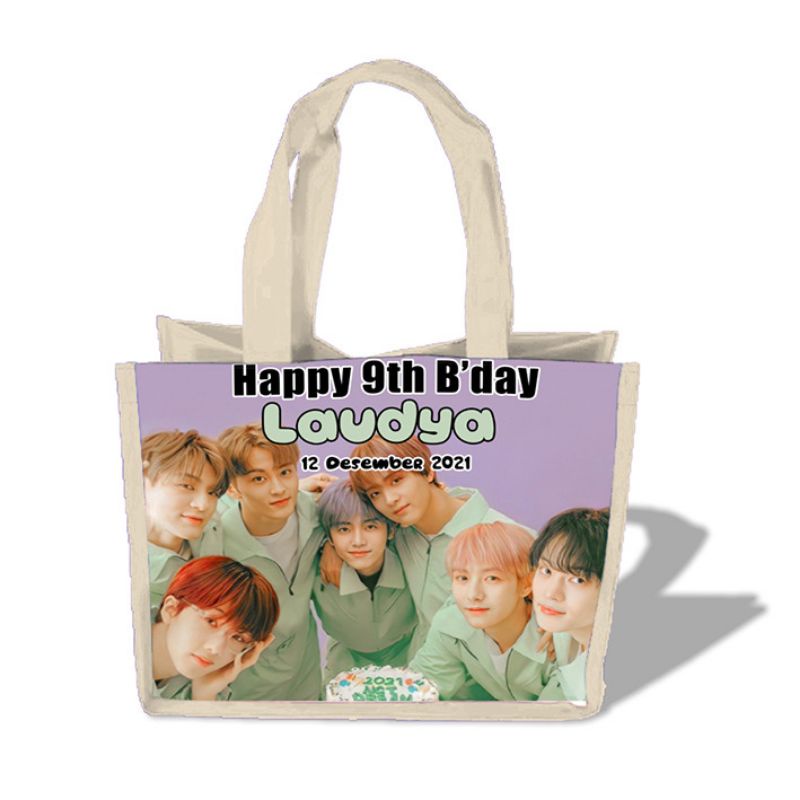 

Tas Goodie Bag Souvenir Bingkisan NCT Dream Custom Ultah Anak Tasyakuran Khitanan Murah Berkualitas