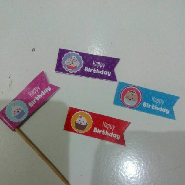Cup cake topper tusuk gigi berbendera happy birthday.