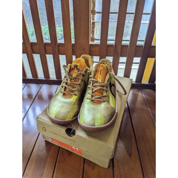 ORTUSEIGHT THERION IN SIZE 41 (26.5 cm) SECOND