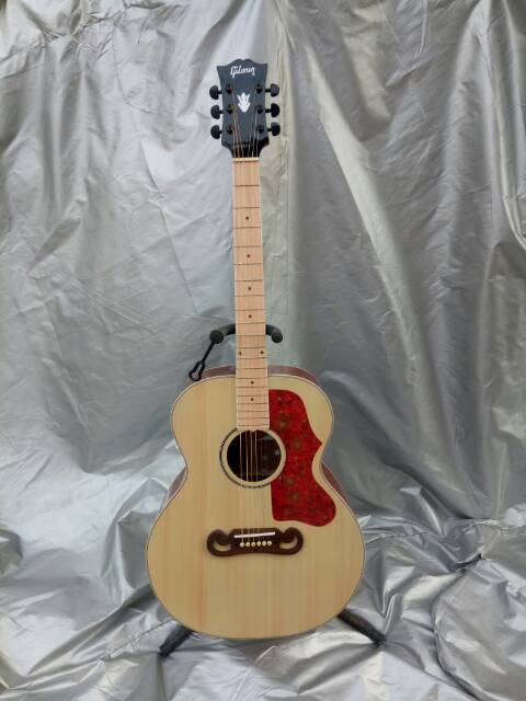 gitar akustik fisman