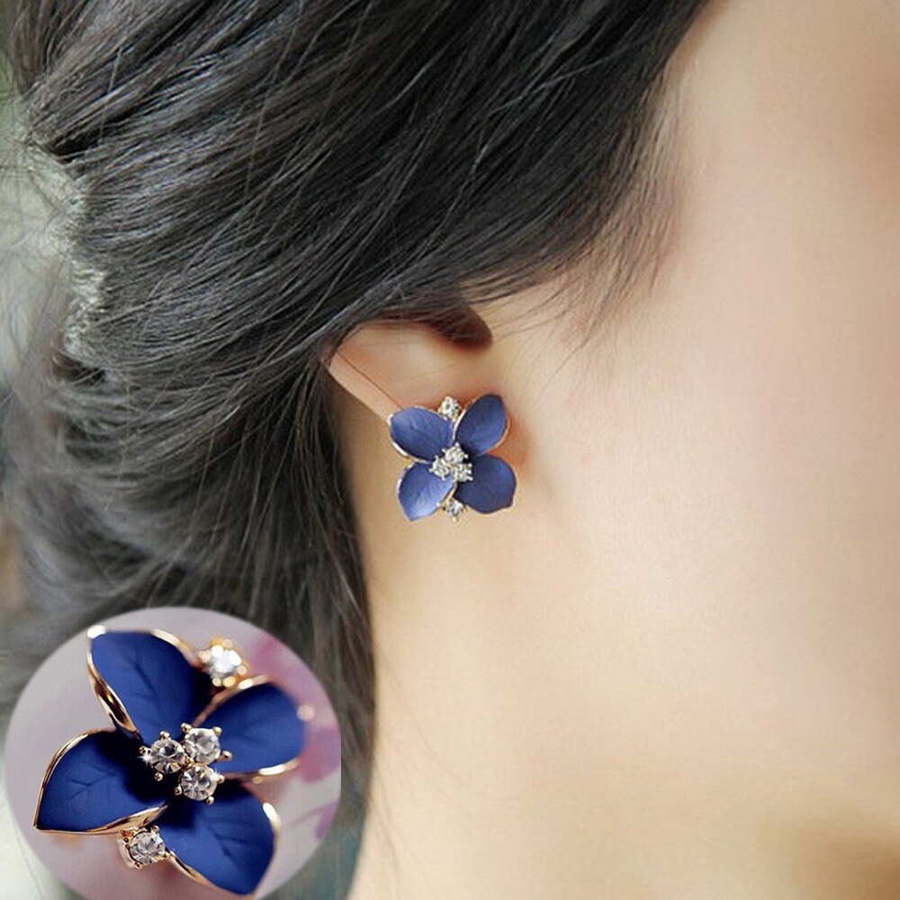 Anting Giwang Klasik Elegan Model Bunga Camellia Gaya Korea Dengan Kristal Warna Biru Untuk Wanita