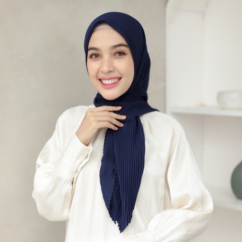 SEGI EMPAT PLISKET HIJAB PLISKET