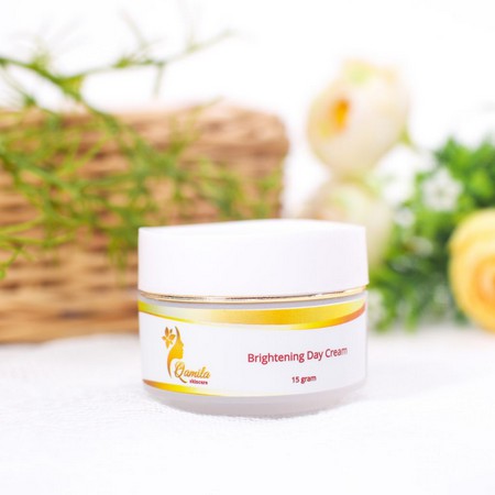 Brightening Day Cream Qamila Skincare BPOM Original 100% / Cream Siang Qamila Pemutih Wajah Glowing