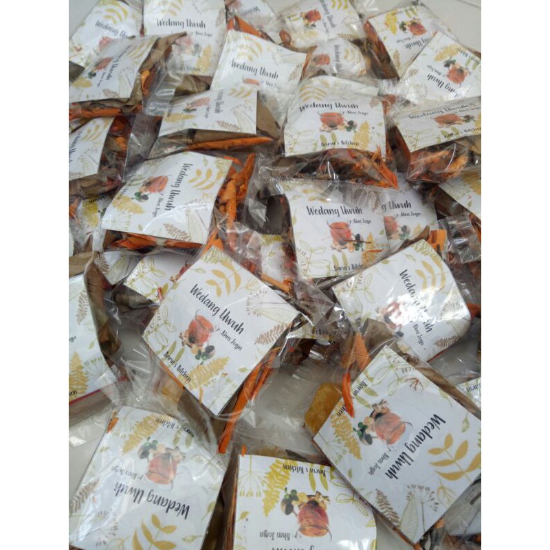 

Wedang Uwuh Komplit