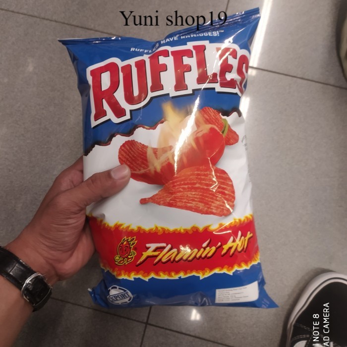 

ruffles flamin hot - snack import made in usa