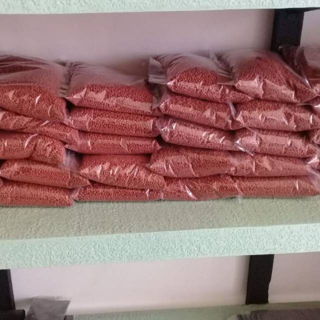 1 kg Pupuk NPK 15 15 15 / NPK merah