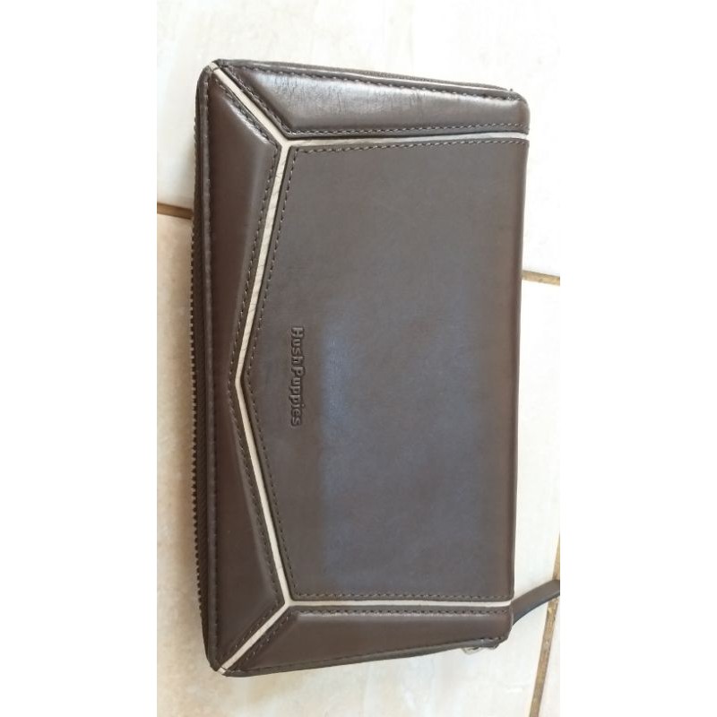 Dompet hush puppies preloved