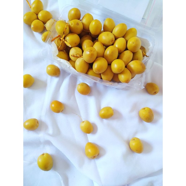 

PRE ORDER KURMA MUDA KUNING DAN MERAH 500GR Untuk Promil READY 14 MARET