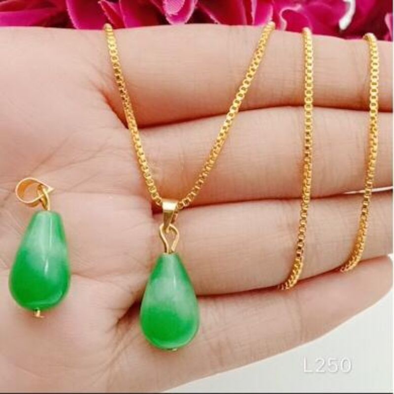 kalung liontin giok hijo lapis emas terbaru