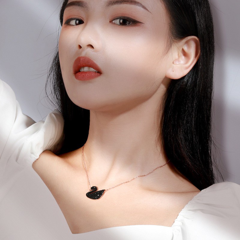 Kalung Titanium Swan Korea Liontin Angsa Untuk Wanita Aksesoris Necklace