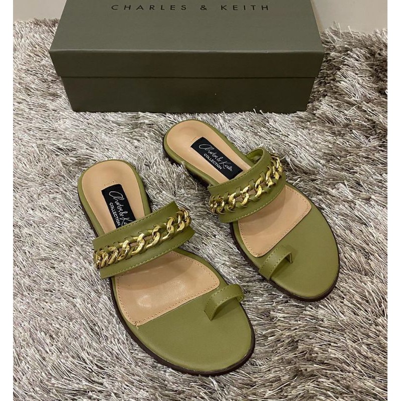 Sendal Charles and Keith
