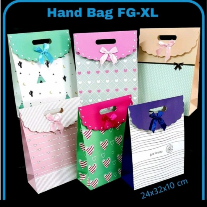 

Paper Bag Motif/ Tas Kertas Kado/ Tas Ulang Tahun FG Uk. XL (24 x 32 x
