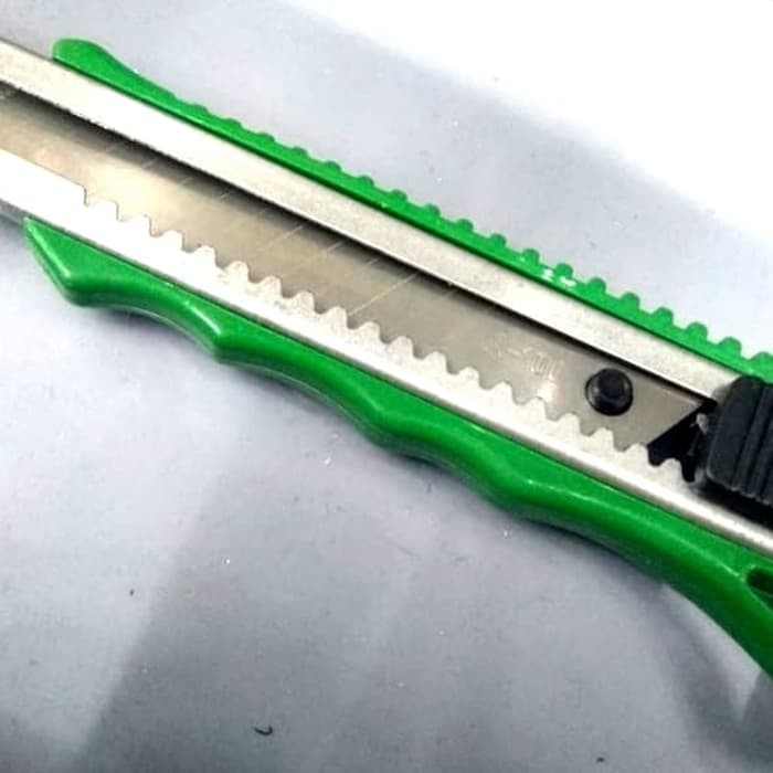 

pisau cutter bagus kuat murah