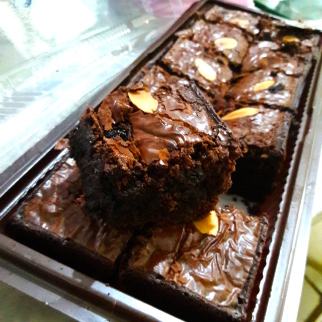 

Filo Brownies Besar By Umahan_ID