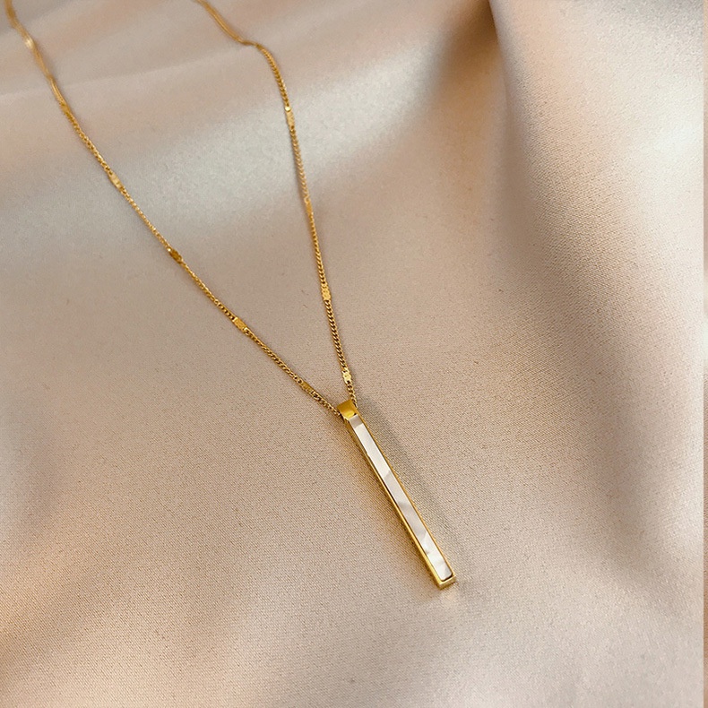 Satu Kata Liontin Titanium Steel Emas Kalung Perempuan