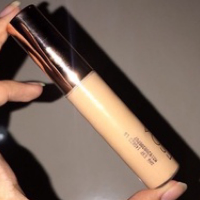 concealer esqa-truffle