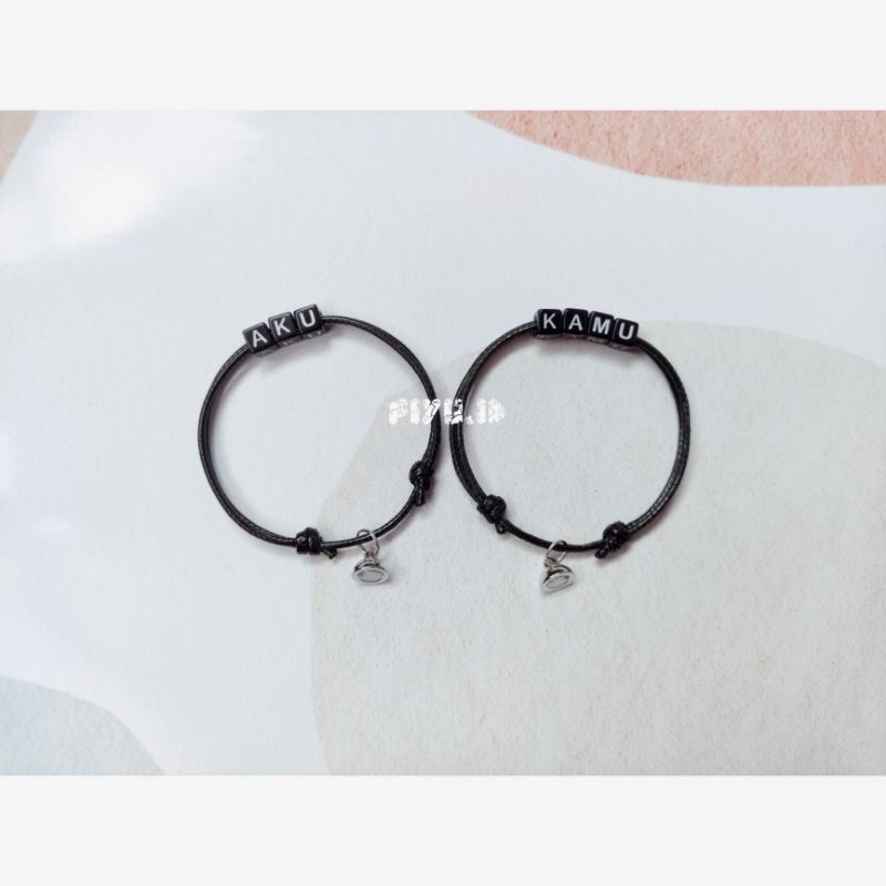 GELANG MAGNET BULAT NAMA ( HARGA 1 PASANG/ISI 2 ) BRACELET COUPLE