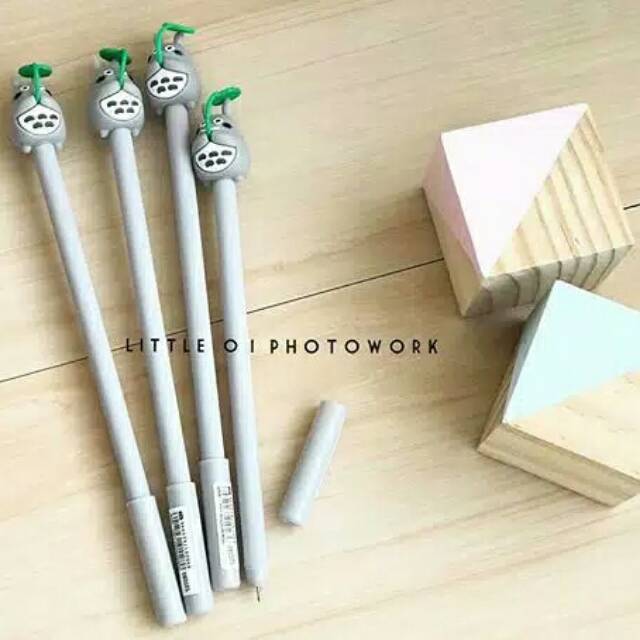 

Hello Totoro pen