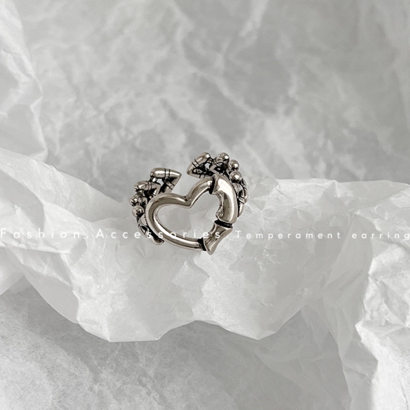 Cincin Bentuk Hati Geometris Gaya Simple