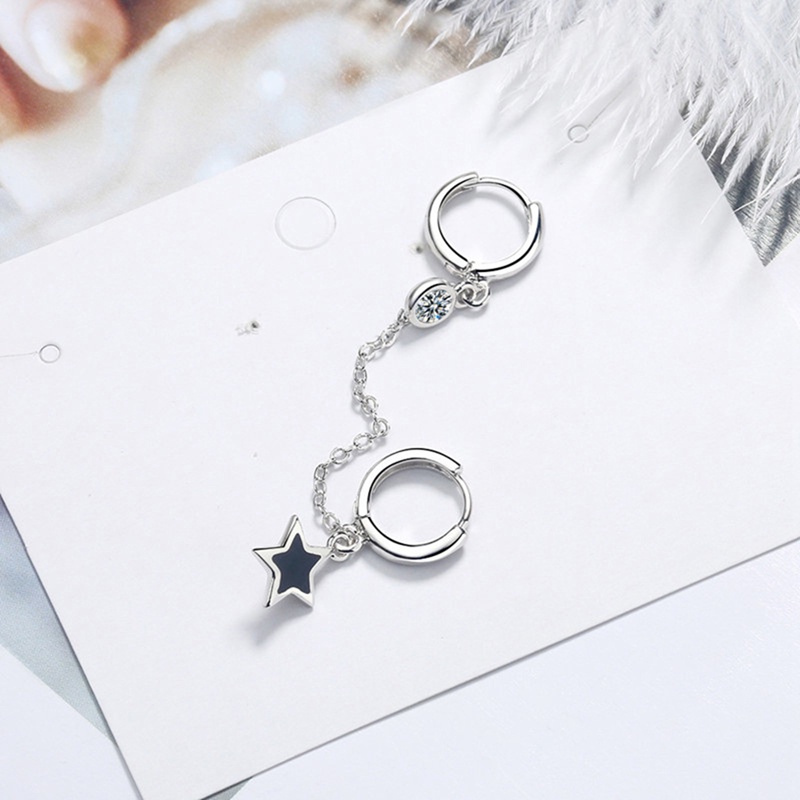 Anting Tusuk Gantung Wanita Desain Bintang Hollow Warna Hitam Berkilau Untuk Hadiah