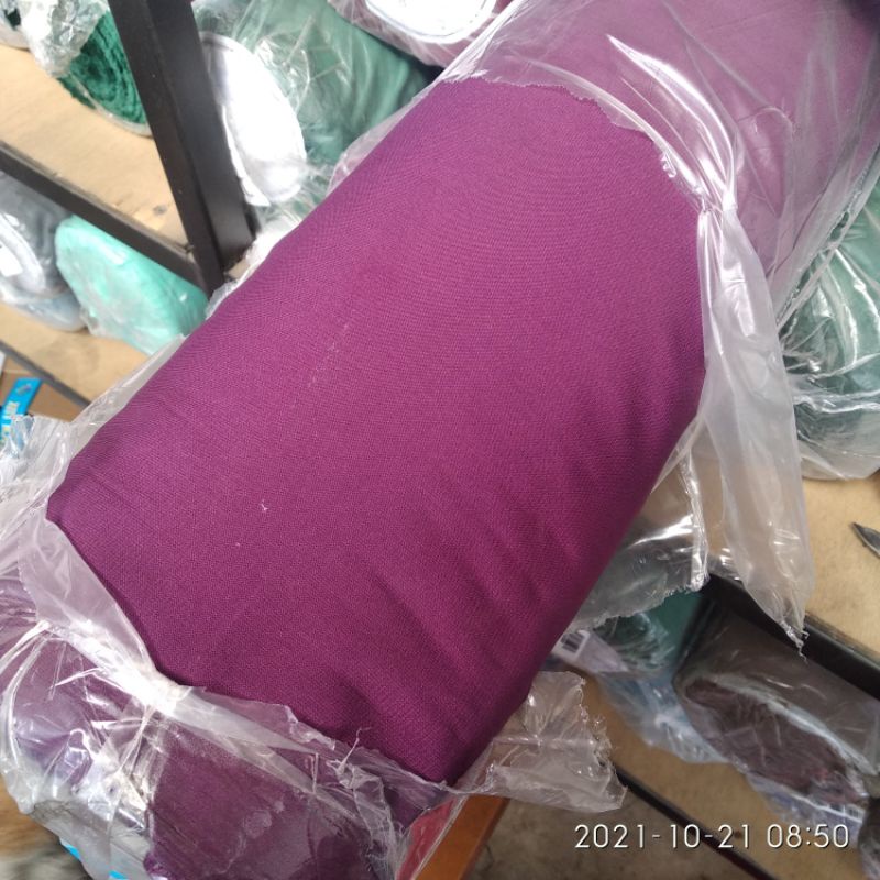 Kain Wolfis/ Woolpeach/ Wolvis Grade A Harga Setengah Meter-Kain Ungu Anggur