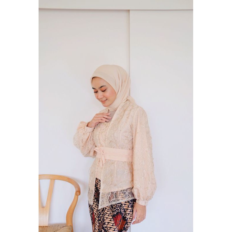 STELAN BLOUSE NURBAYA DAN NURHALIZA