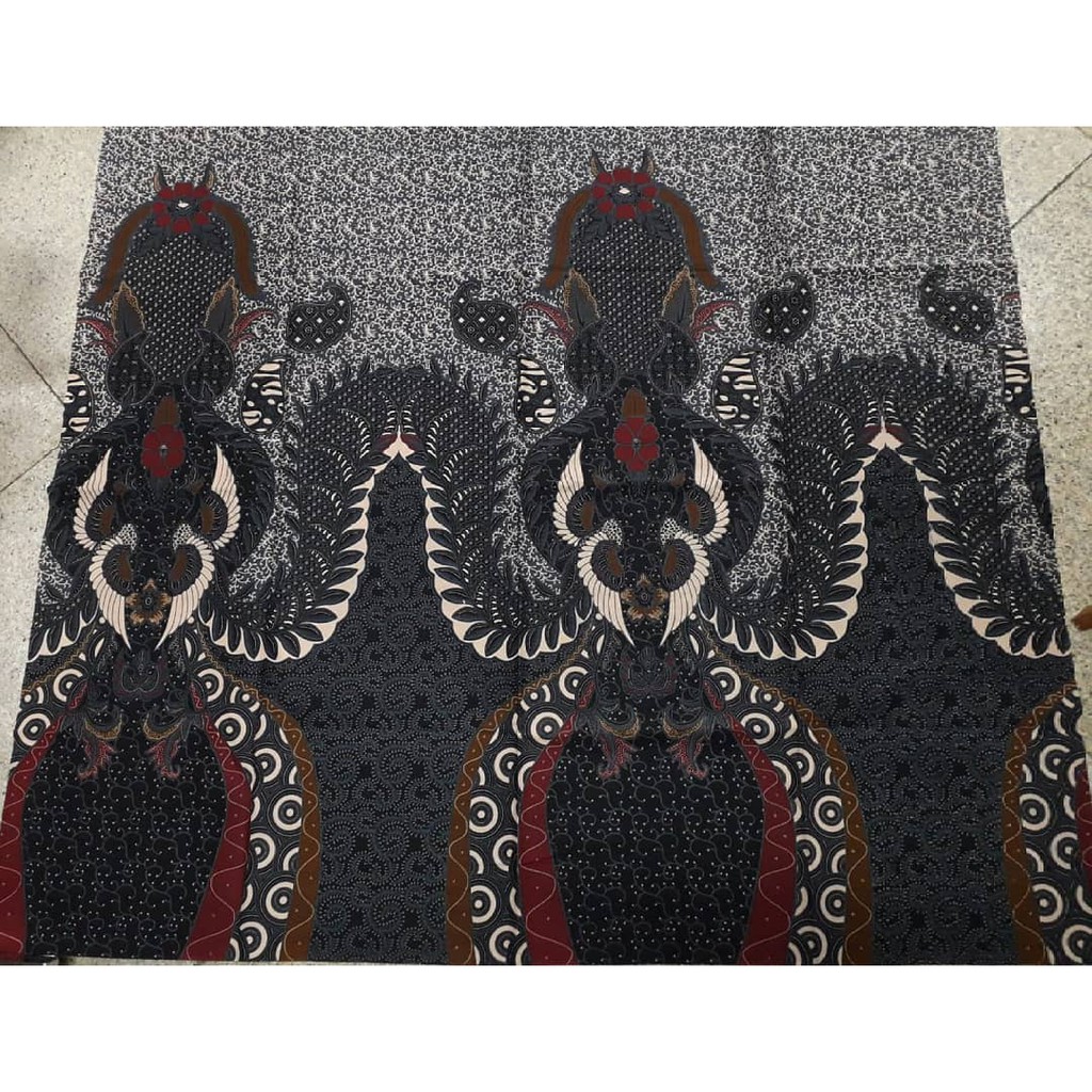 Kain Batik SOLO (cabut) motif manuk galaran warna ungu tua