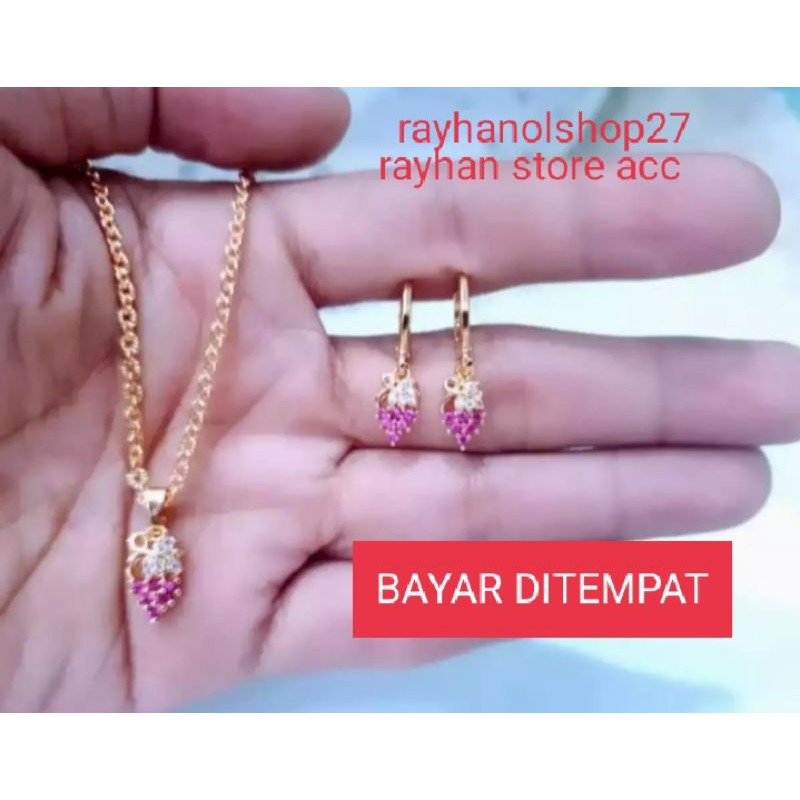 SET perhiasan wanita cantik Kalung dan anting motif sama lapis emas 22k termurah