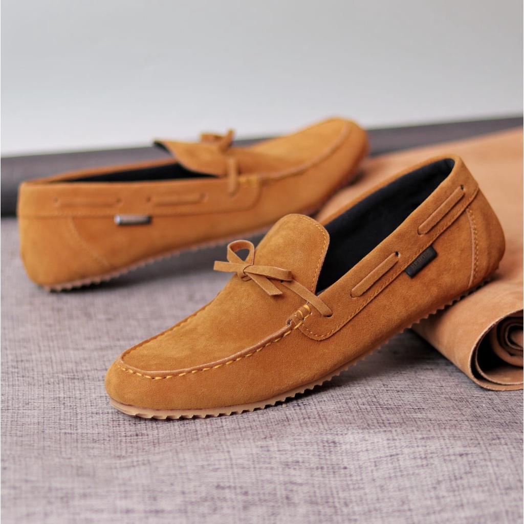 MOLK Sepatu Kasual Sepatu Slip On Pria Kulit Suede Pu Leather Simple Murah Anti Slip Brand Origina