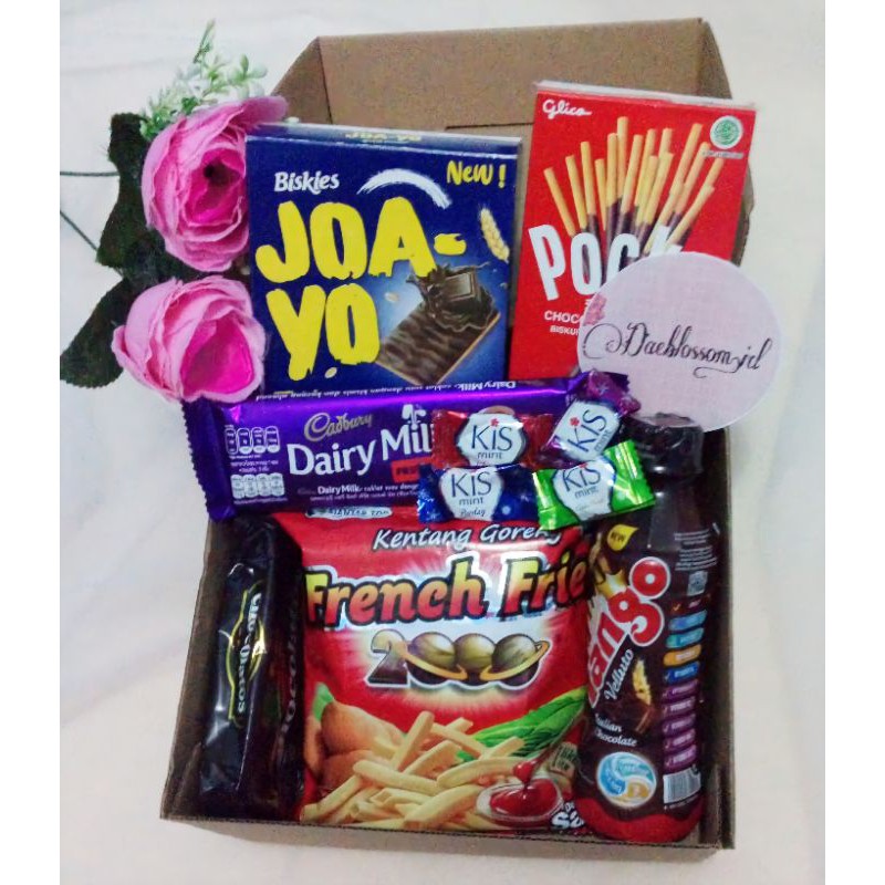 

GIFT BOX | HAMPERS BOX | KADO ULTAH | KADO WISUDA | HAMPERS SNACK MURAH | KADO COWOK | SNACK BOX