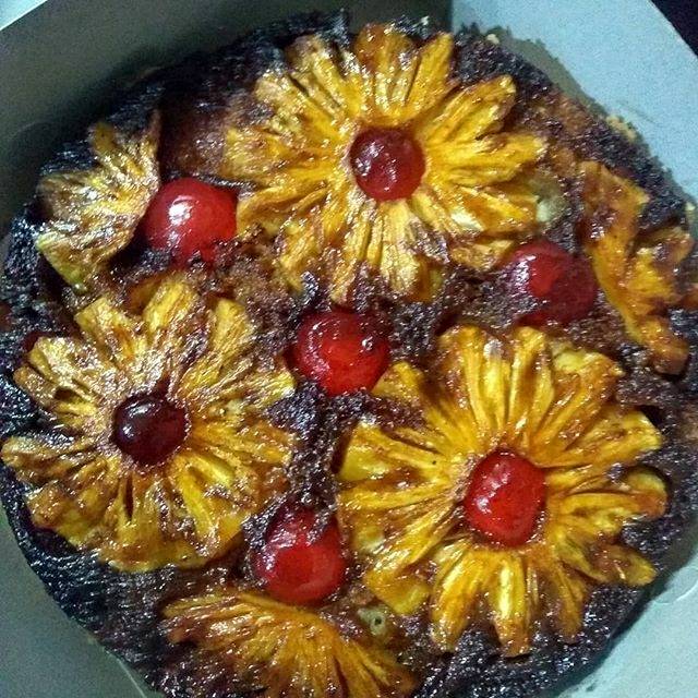 

pineapple upsidedown cake