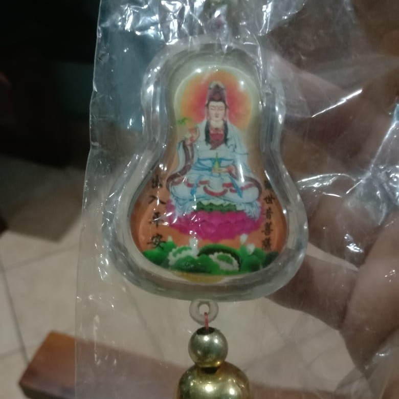 >>> } gantungan mobil Dewi Kwan Im #1