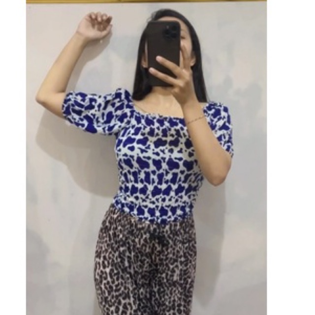 top crop/ top kerut/ baju sabrina bali /baju rayon/ baju model korea/ fashion wanita/baju perempuan 
