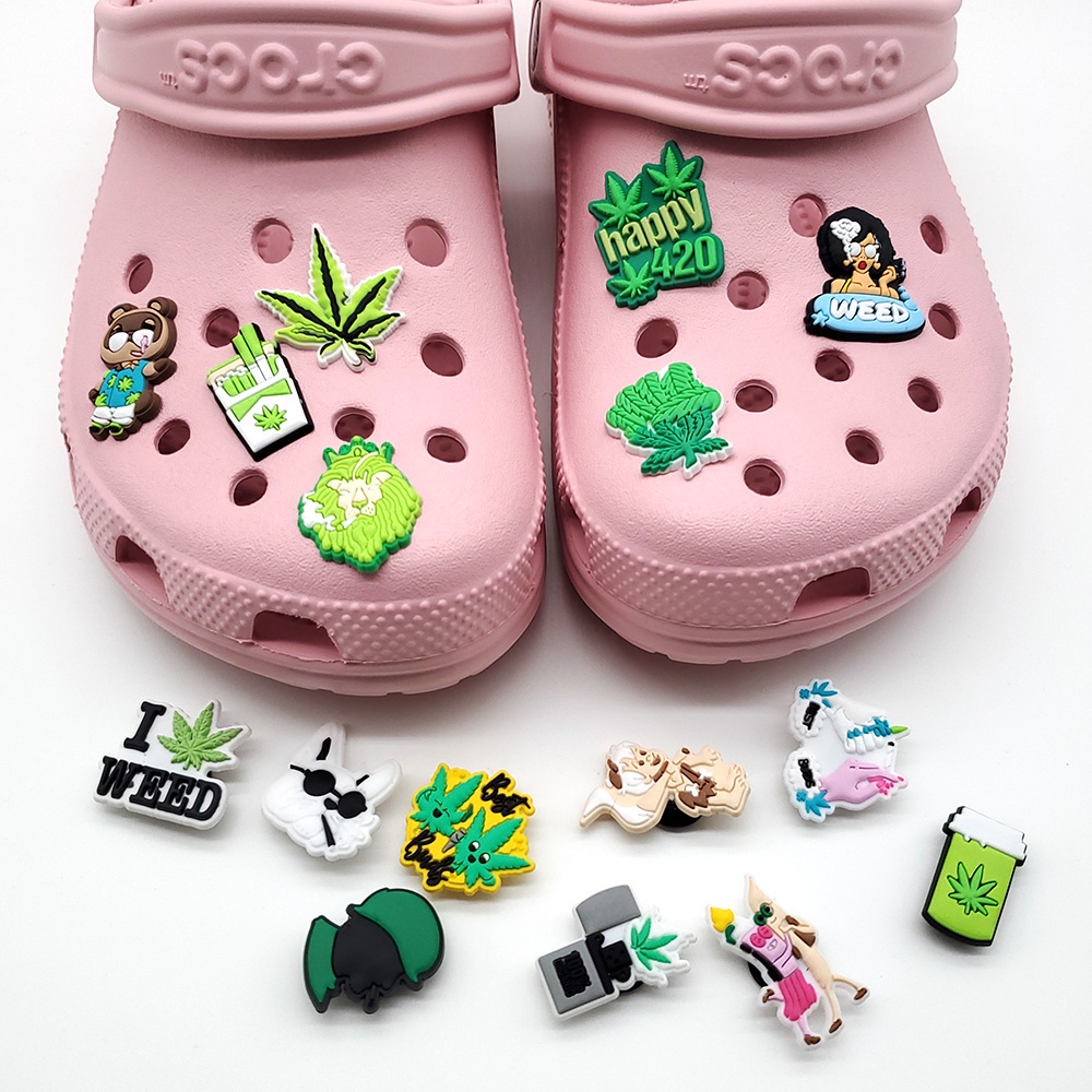 jibbitz crocs croc charms Sepatu Wanita Desain Tanaman Hijau Untuk Dekorasi Pesta Ulang Tahun