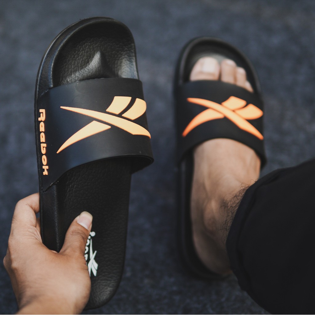 DISCOUNT HARGA!!SANDAL SLOP GRADE ORIGINAL SANDAL REBOOK SENDAL REBOOK BENASSI SWOOSH TERLARIS