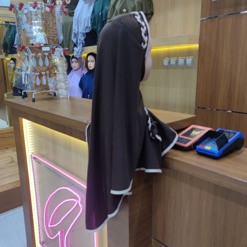 Amberlyhijab Anak Sekolah