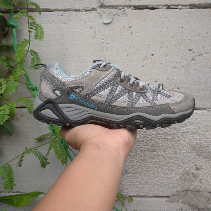 Sepatu Columbia Second