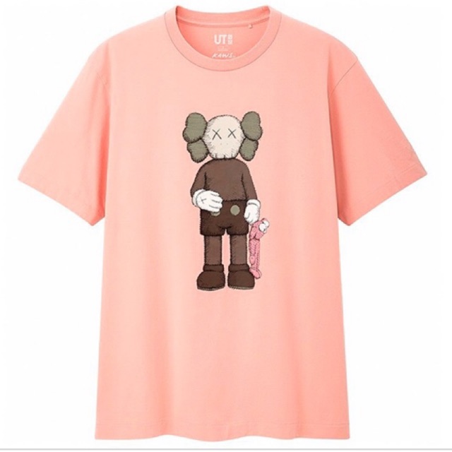 Kaos uniqlo kaws Size S Pink
