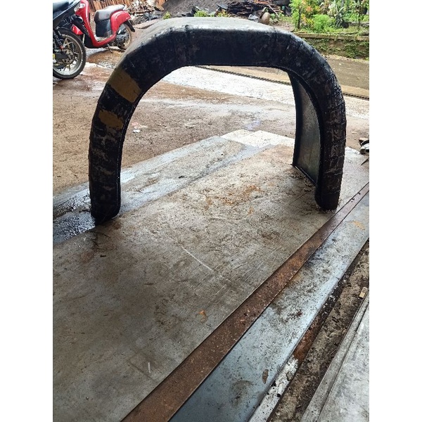 Slebor belakang mentahan IRSYAD PUTRA KAROSERI