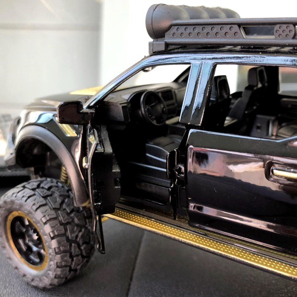 FORD RAPTOR 150 6x6 Parfume Pewangi Pengharum Mobil Parfum Pajangan Miniatur Diecast Mobil