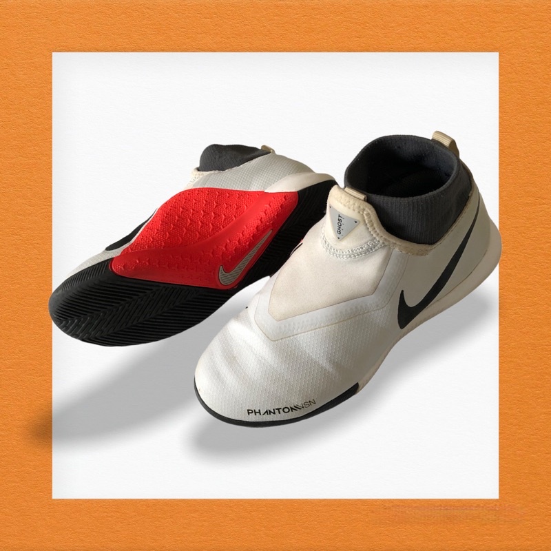[PRELOVED] ORIGINAL Nike Phantom VSN Ori Futsal Kids Shoes