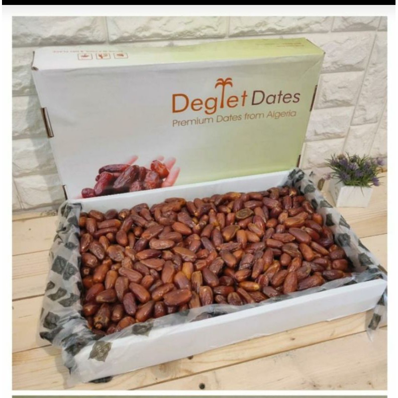

Deglet Dates Premium1/2 kg