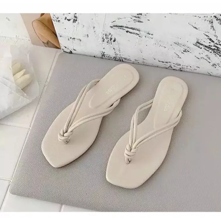 SANDAL FLAT WANITA TEPLEK STRAP CAPIT CKL O7